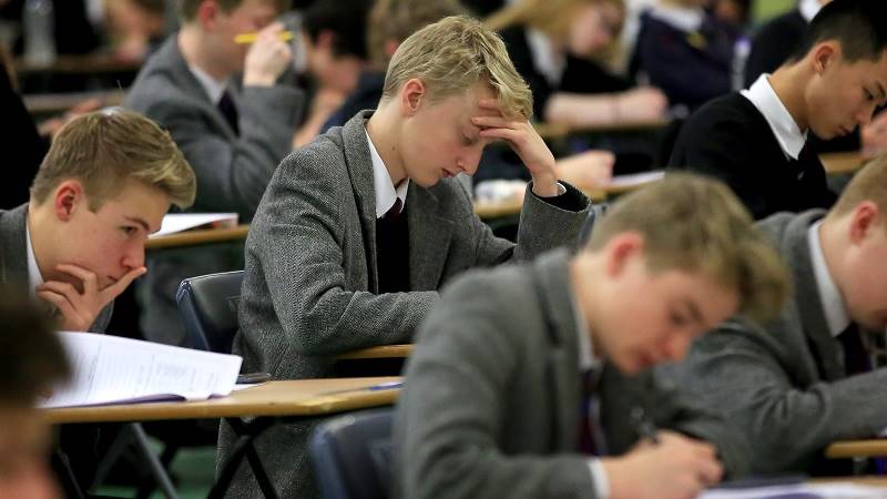 عوامل تاثیر گذار بر افت تحصیلی دانش آموزان دبیرستانی
